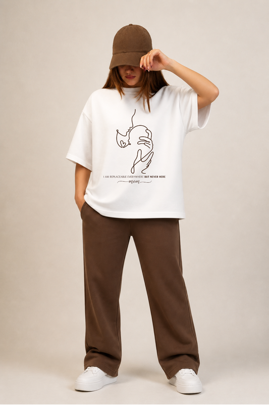 Irreplaceble - Oversized White MOM'S Edition Tee